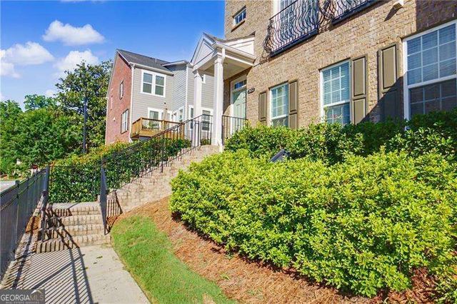 2051 Falls Park Way, Decatur, GA 30033