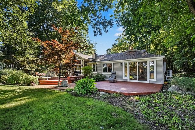7135 Mccords Avenue, Alto, MI 49302