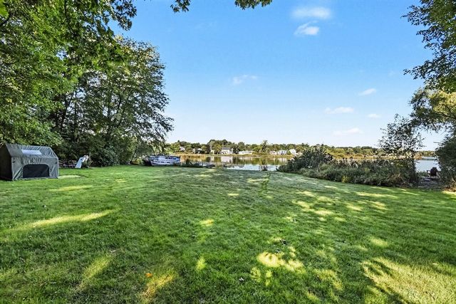 7135 Mccords Avenue, Alto, MI 49302