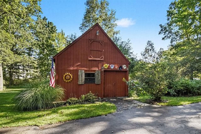 7135 Mccords Avenue, Alto, MI 49302