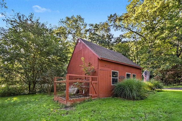 7135 Mccords Avenue, Alto, MI 49302