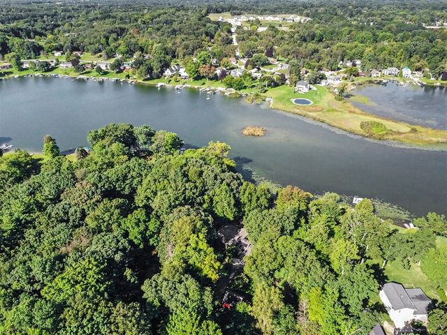 7135 Mccords Avenue, Alto, MI 49302