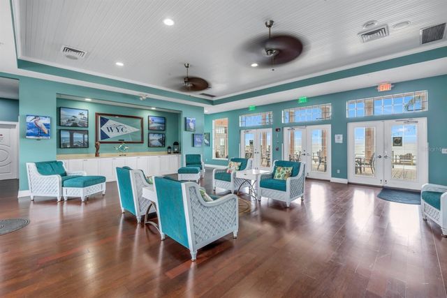 5102 COQUINA KEY DRIVE SE D, St Petersburg, FL 33705