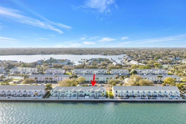5102 COQUINA KEY DRIVE SE D, St Petersburg, FL 33705