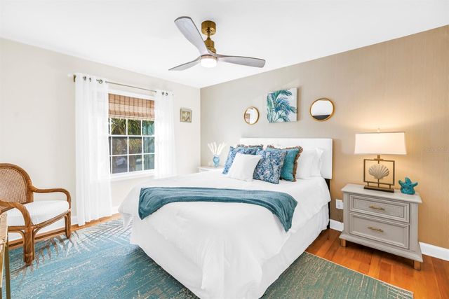 5102 COQUINA KEY DRIVE SE D, St Petersburg, FL 33705