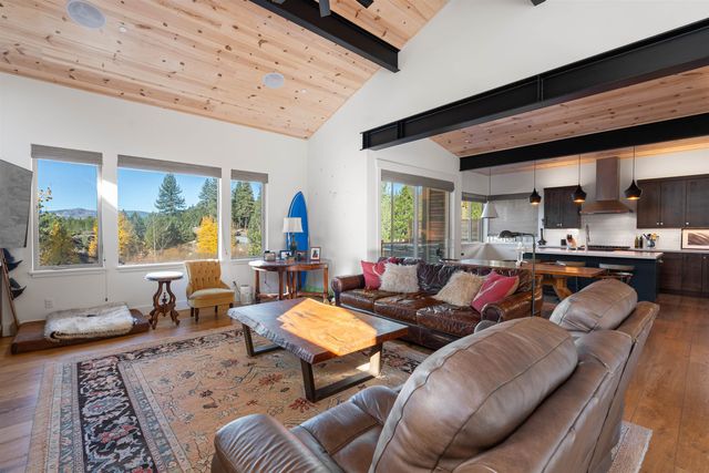 11658 McClintock Loop, Truckee, CA 96161