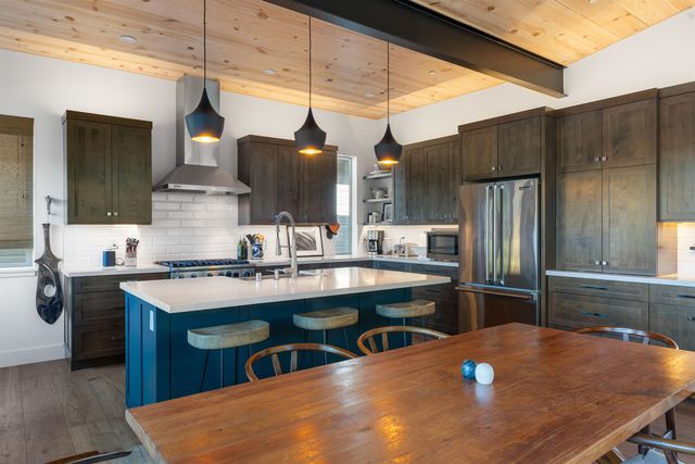 11658 McClintock Loop, Truckee, CA 96161