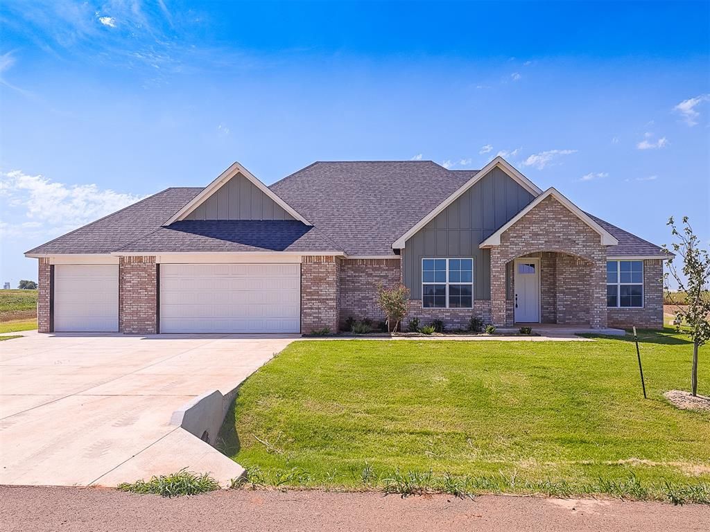 29094 Magnolia Drive, Cashion, OK 73016