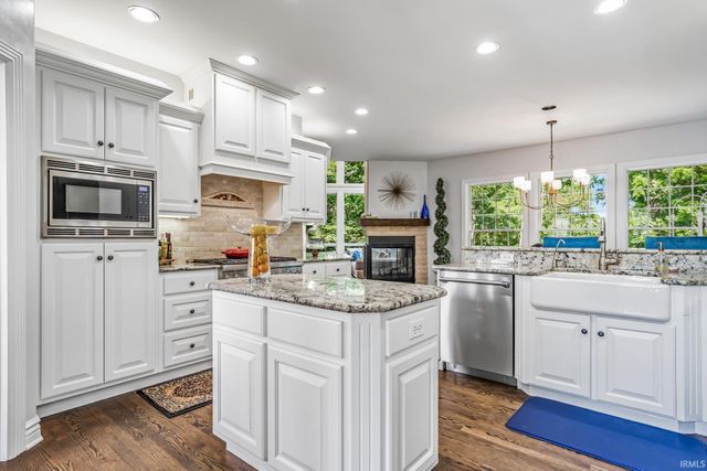 11130 Crosstree Court, Fort Wayne, IN 46814
