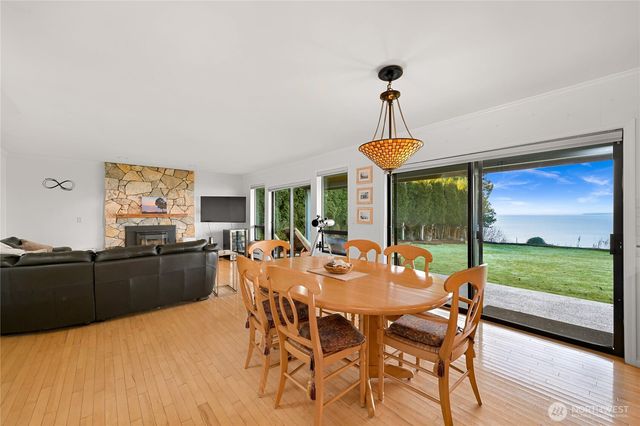 8539 Semiahmoo Drive, Blaine, WA 98230