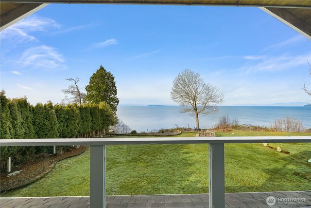 8539 Semiahmoo Drive, Blaine, WA 98230