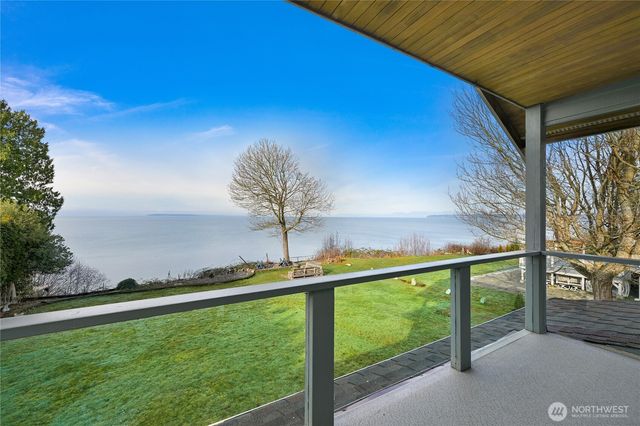 8539 Semiahmoo Drive, Blaine, WA 98230