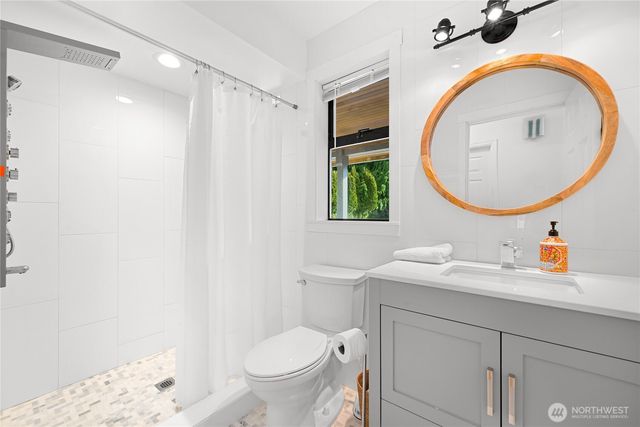 8539 Semiahmoo Drive, Blaine, WA 98230