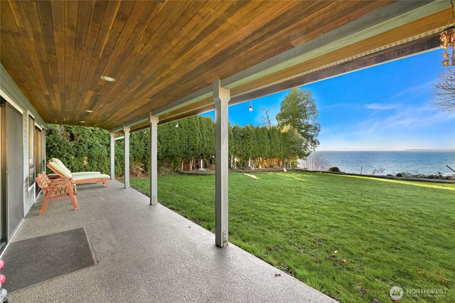 8539 Semiahmoo Drive, Blaine, WA 98230