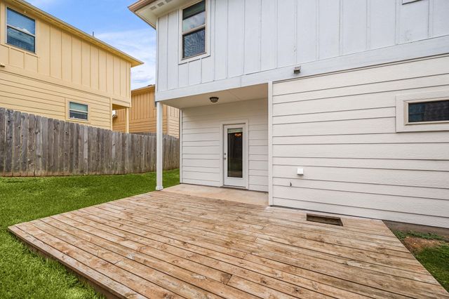 5805 Shaded Cottage CT 97, Austin, TX 78744