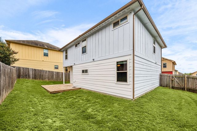 5805 Shaded Cottage CT 97, Austin, TX 78744