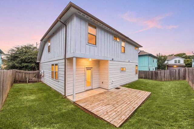 5805 Shaded Cottage CT 97, Austin, TX 78744