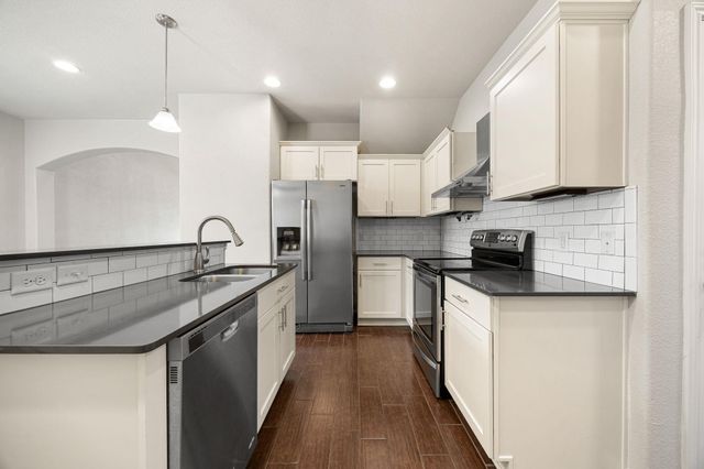 5805 Shaded Cottage CT 97, Austin, TX 78744