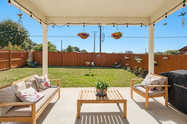 160 Honey Oak LN, New Braunfels, TX 78130