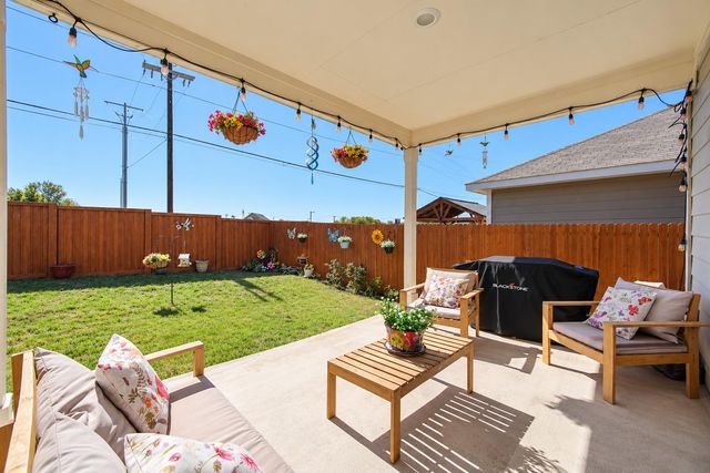 160 Honey Oak LN, New Braunfels, TX 78130