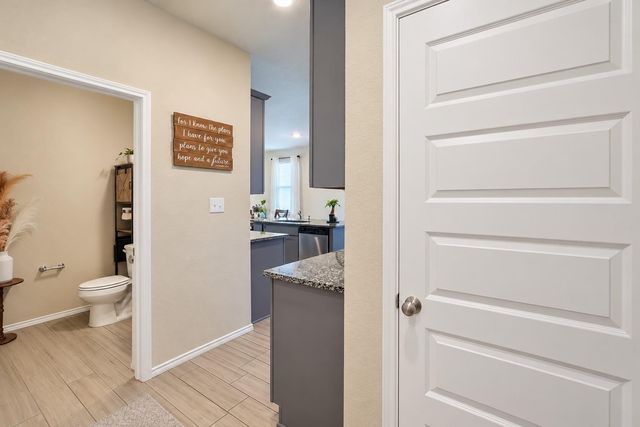 160 Honey Oak LN, New Braunfels, TX 78130
