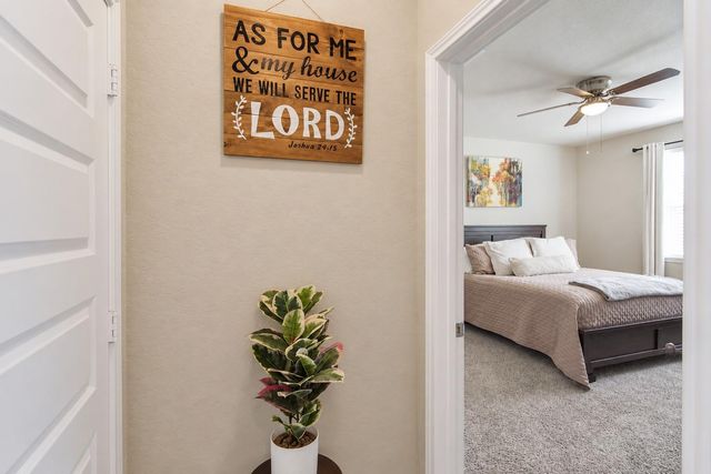 160 Honey Oak LN, New Braunfels, TX 78130
