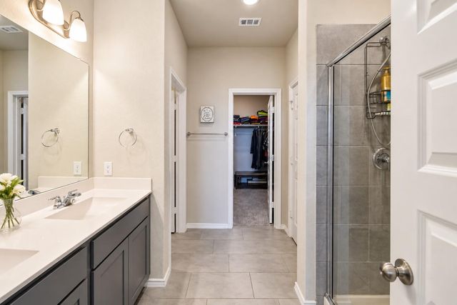 160 Honey Oak LN, New Braunfels, TX 78130