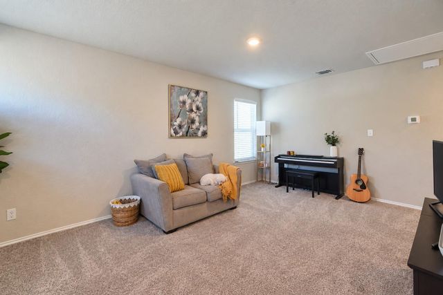 160 Honey Oak LN, New Braunfels, TX 78130