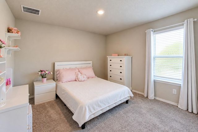 160 Honey Oak LN, New Braunfels, TX 78130