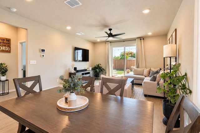 160 Honey Oak LN, New Braunfels, TX 78130