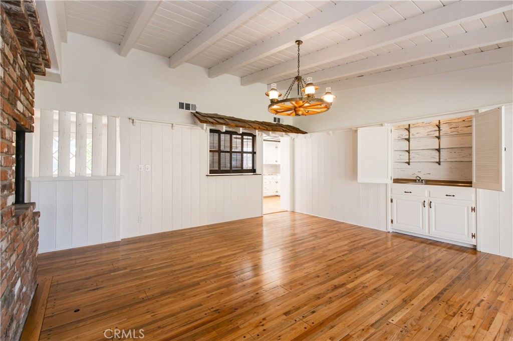 Image 11 of property listing at 9659 Calvin, Northridge, CA 91324