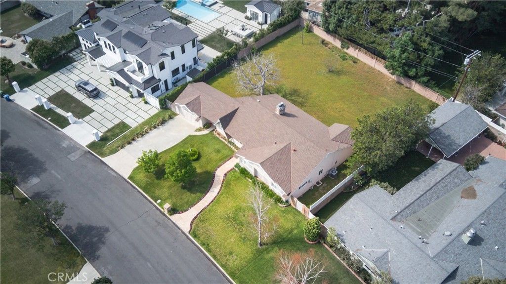 Image 44 of property listing at 9659 Calvin, Northridge, CA 91324