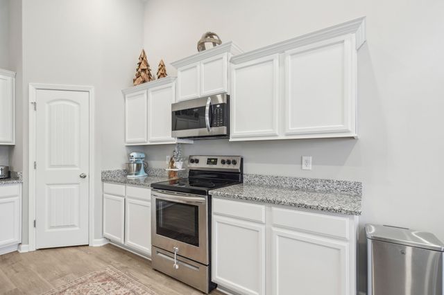 211 Thorpe Drive, Spring Hill, TN 37174