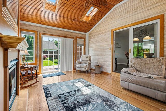 14349 Ireland Road, Mishawaka, IN 46544