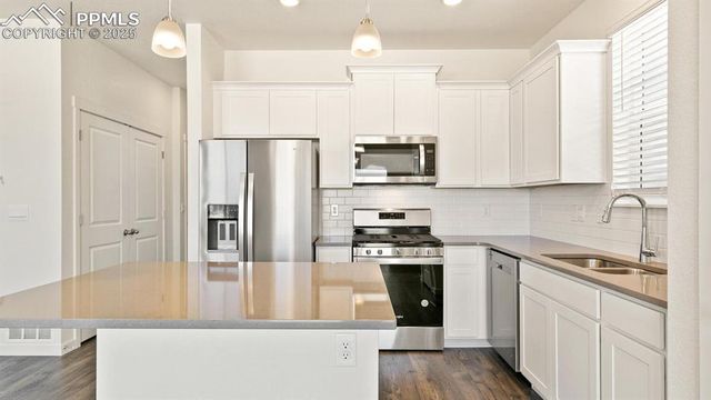 6121 Alpine Ridge Drive, Colorado Springs, CO 80925