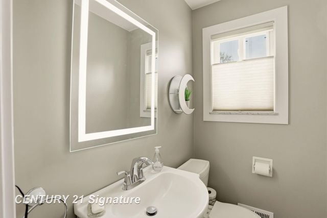 7165 Burmeister Drive, Saginaw, MI 48609