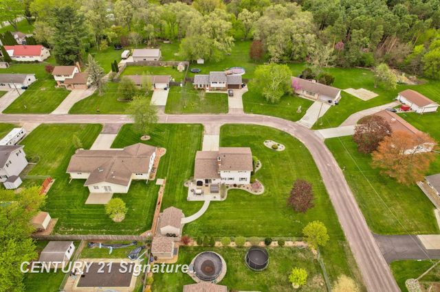 7165 Burmeister Drive, Saginaw, MI 48609