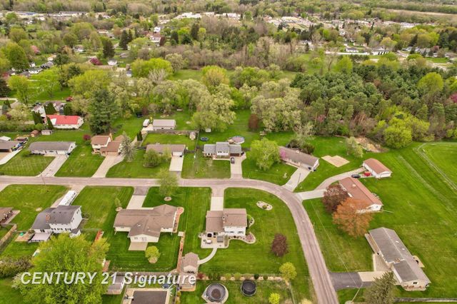 7165 Burmeister Drive, Saginaw, MI 48609