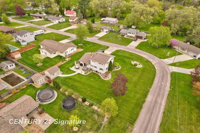 7165 Burmeister Drive, Saginaw, MI 48609