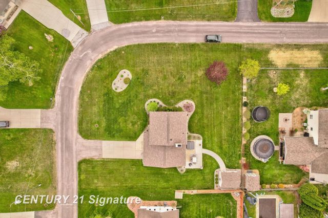 7165 Burmeister Drive, Saginaw, MI 48609