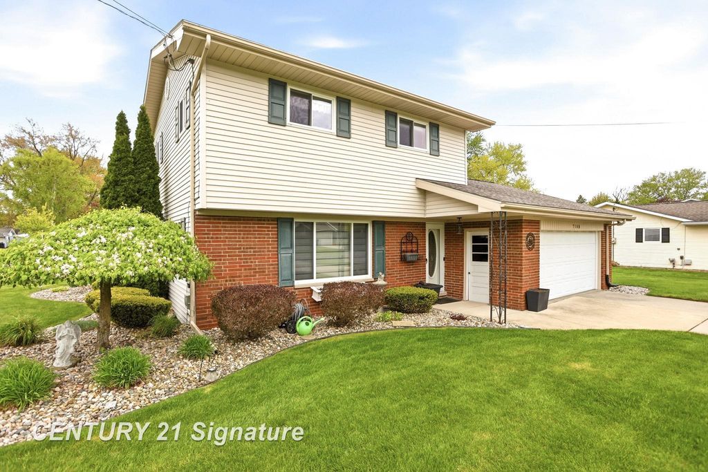 7165 Burmeister Drive, Saginaw, MI 48609