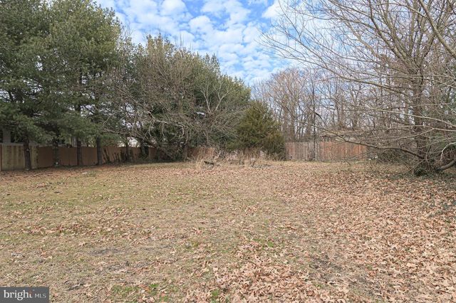 118 W PARK AVE, Vineland, NJ 08360