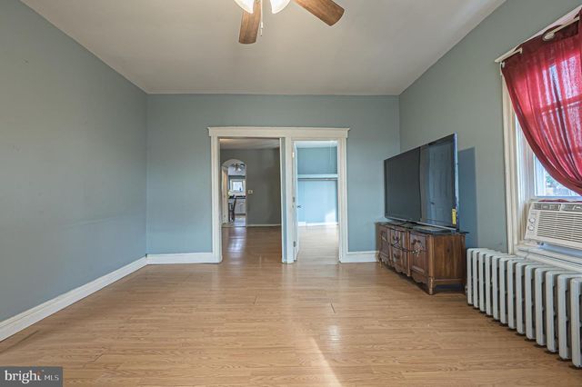 118 W PARK AVE, Vineland, NJ 08360