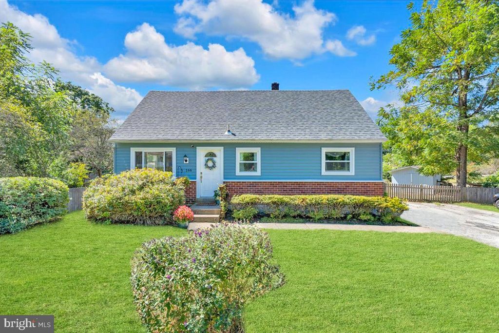 166 SPROUL RD, Malvern, PA 19355