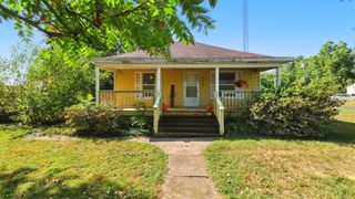 300 E Clouse Street, Mountain Grove, MO 65711