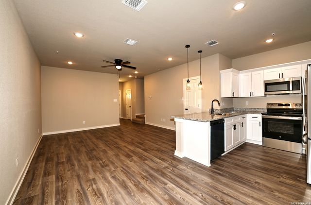 11318 Clearmine St Unit 102, San Antonio, TX 78224