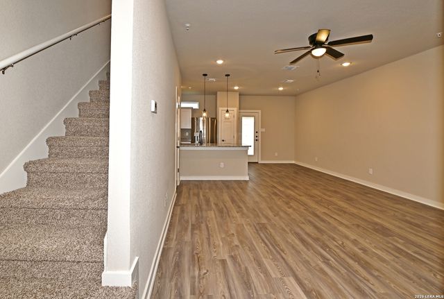 11318 Clearmine St Unit 102, San Antonio, TX 78224