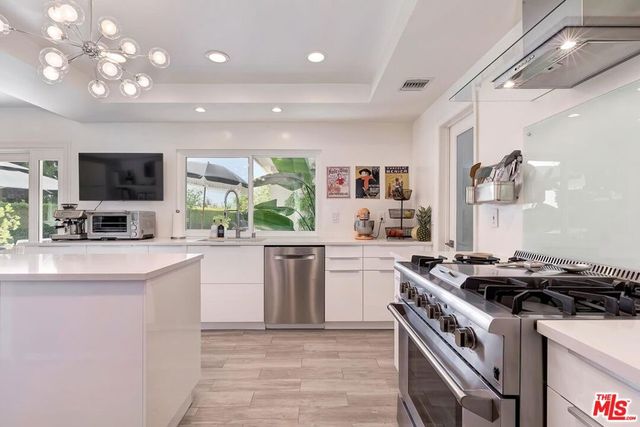 3063 Deep Canyon Drive, Beverly Hills, CA 90210