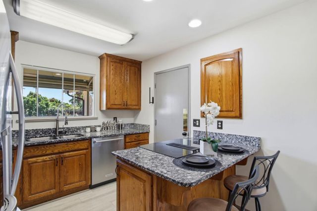 703 Laurie Avenue, Santa Clara, CA 95054
