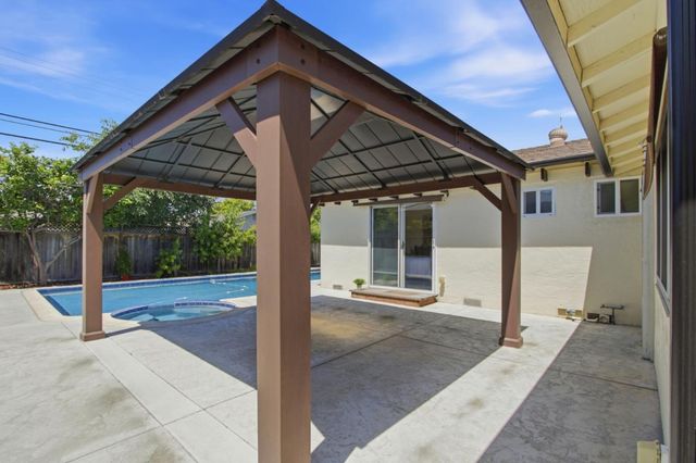 703 Laurie Avenue, Santa Clara, CA 95054